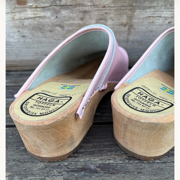 Cute Pink Leather Clogs - Picture 2 of 7